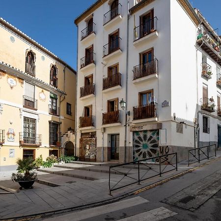 Apartamentos Realejo - Diseno, Confort Y Encanto En El Centro Historico De Granada Kültér fotó