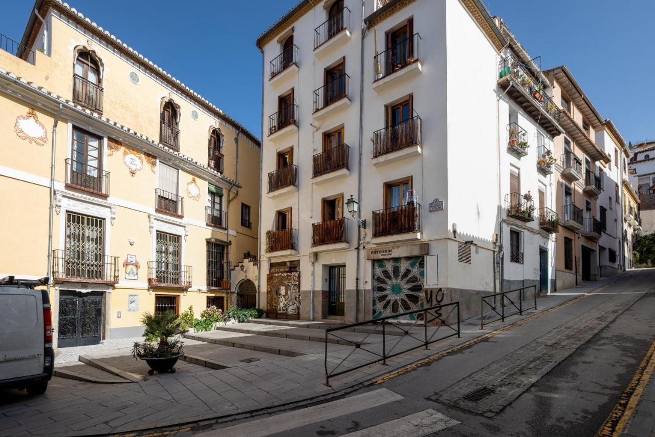 Apartamentos Realejo - Diseno, Confort Y Encanto En El Centro Historico De Granada Kültér fotó