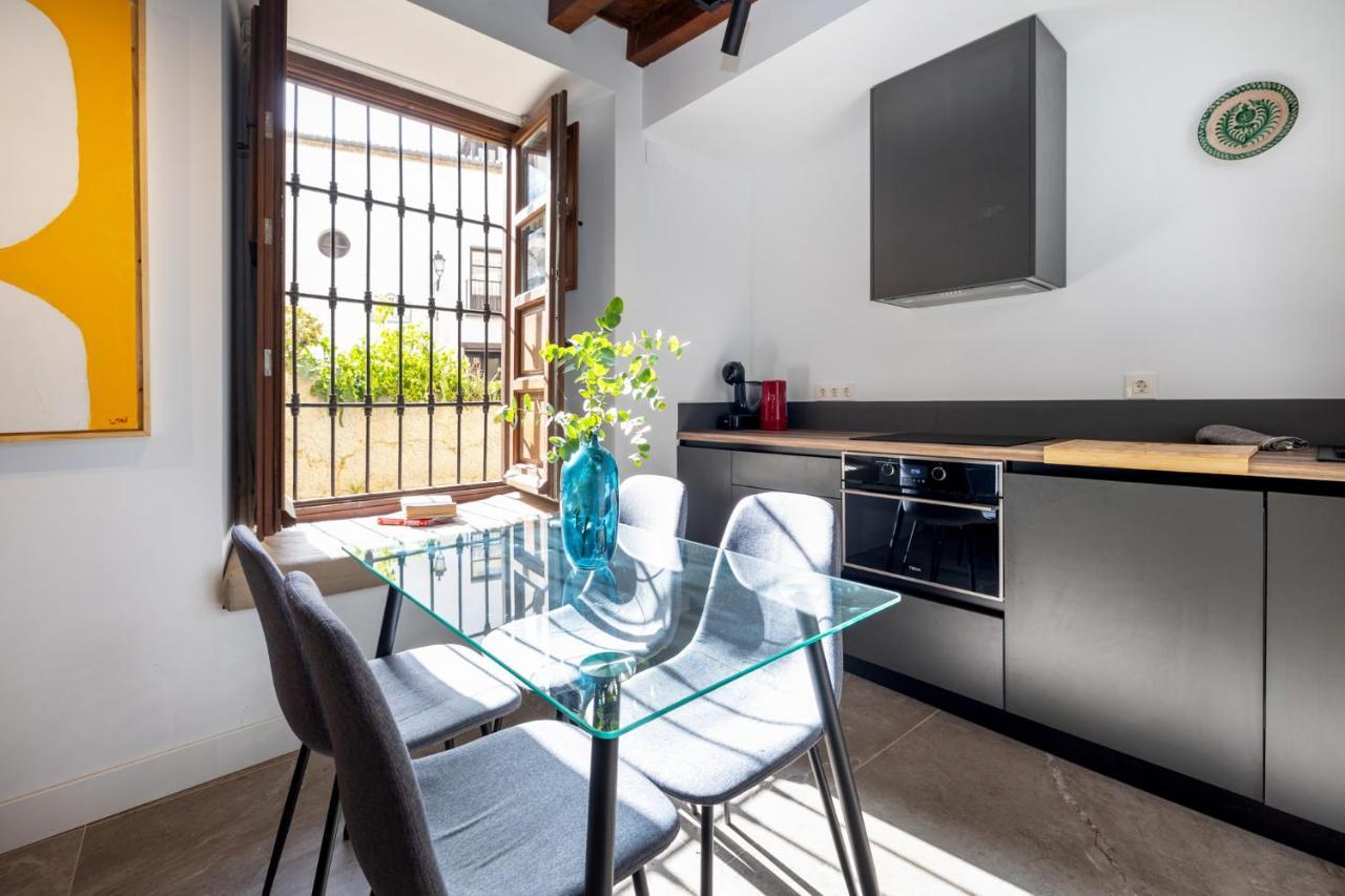 Apartamentos Realejo - Diseno, Confort Y Encanto En El Centro Historico De Granada Kültér fotó